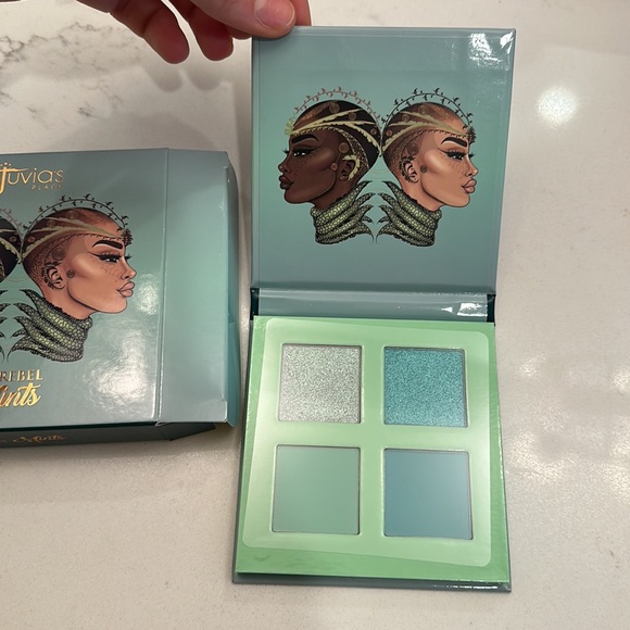 Juvia’s Place; “the rebel mints” - Picture 7 of 9